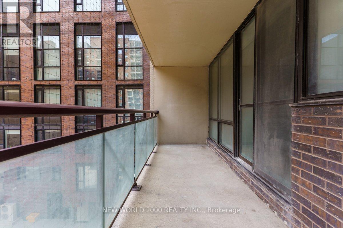 1901 - 101 Roehampton Avenue, Toronto, Ontario  M4P 2W2 - Photo 10 - C13523688