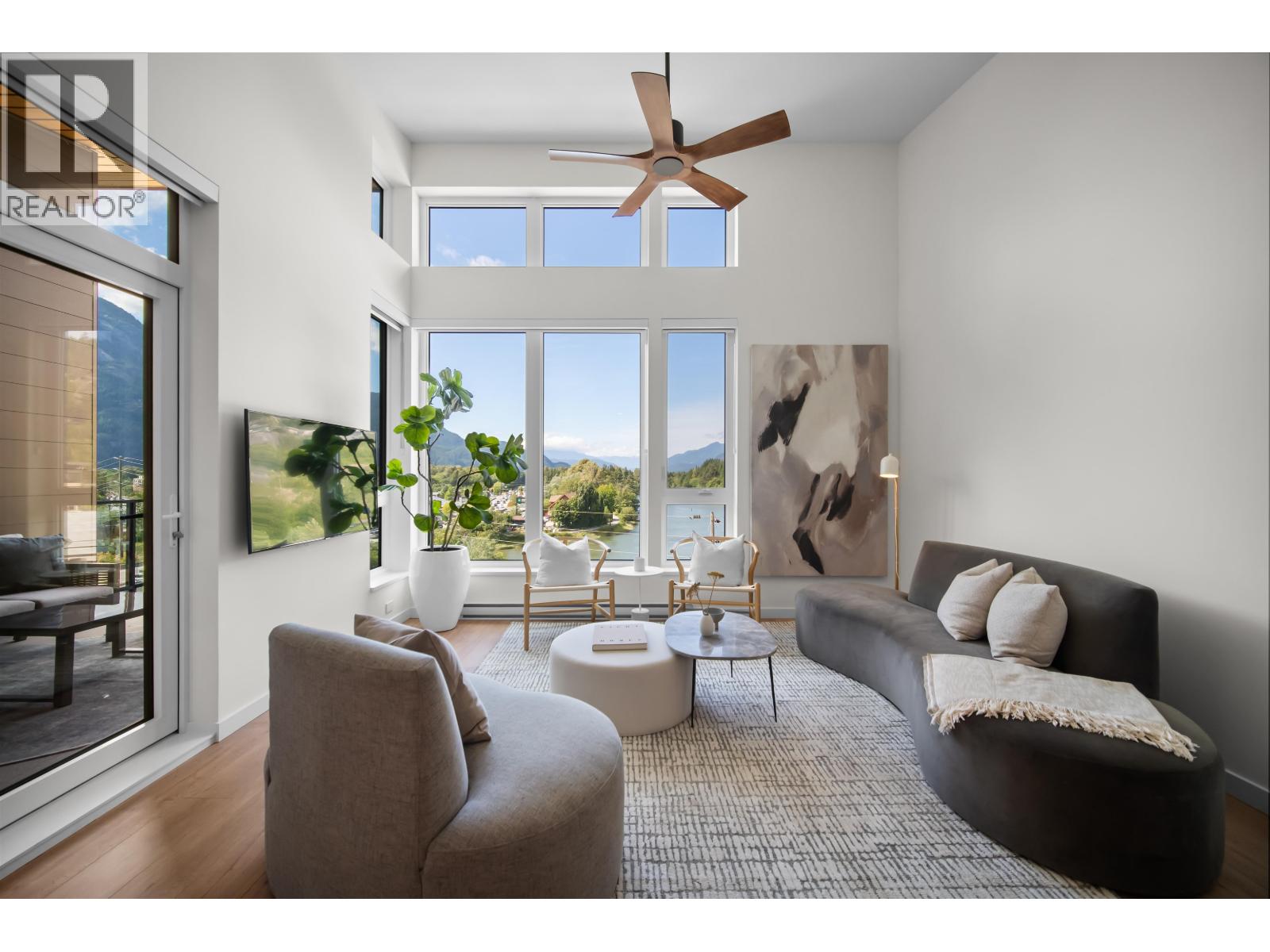 509 1500 SCOTT CRESCENT, Squamish, British Columbia