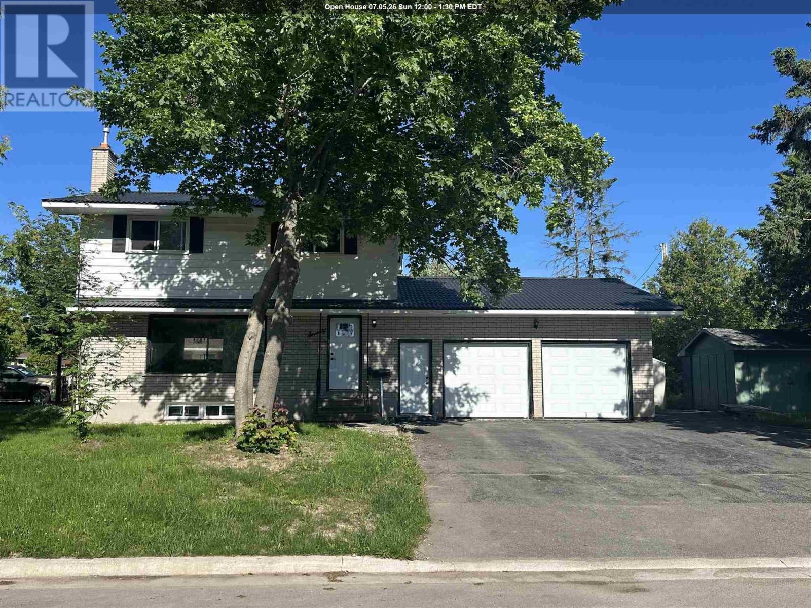 70 LaSalle CT, Sault Ste. Marie, Ontario