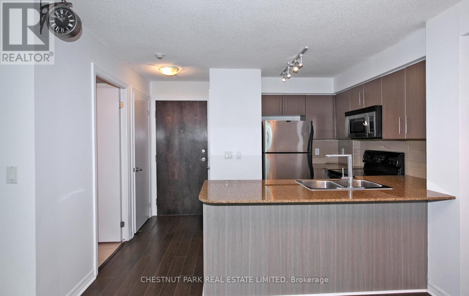 506 - 12 Yonge Street, Toronto, Ontario  M5E 1Z9 - Photo 3 - C13523700