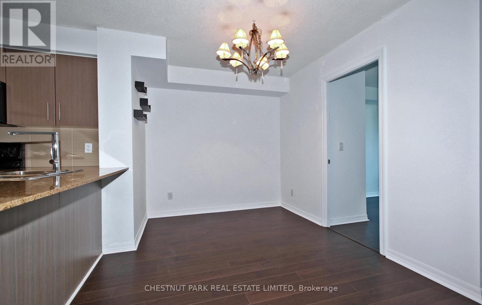 506 - 12 Yonge Street, Toronto, Ontario  M5E 1Z9 - Photo 6 - C13523700