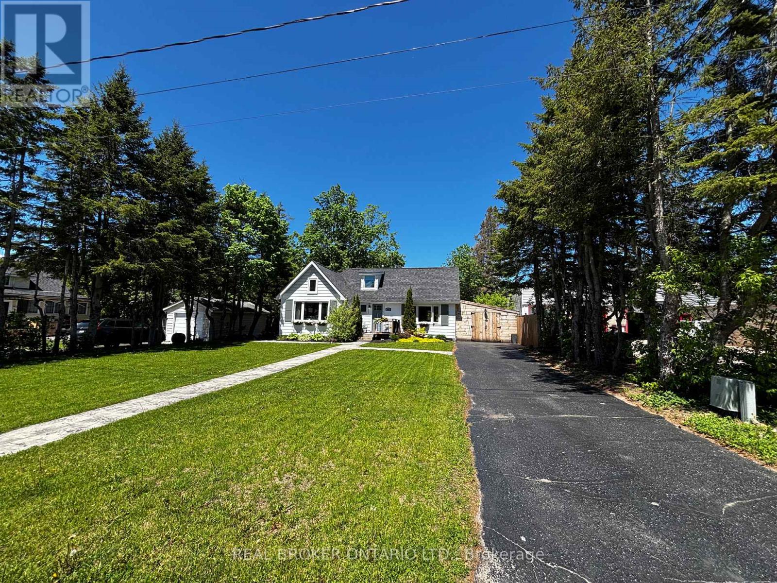 170 George Street, Gravenhurst, Ontario  P1P 1E7 - Photo 2 - X13103196