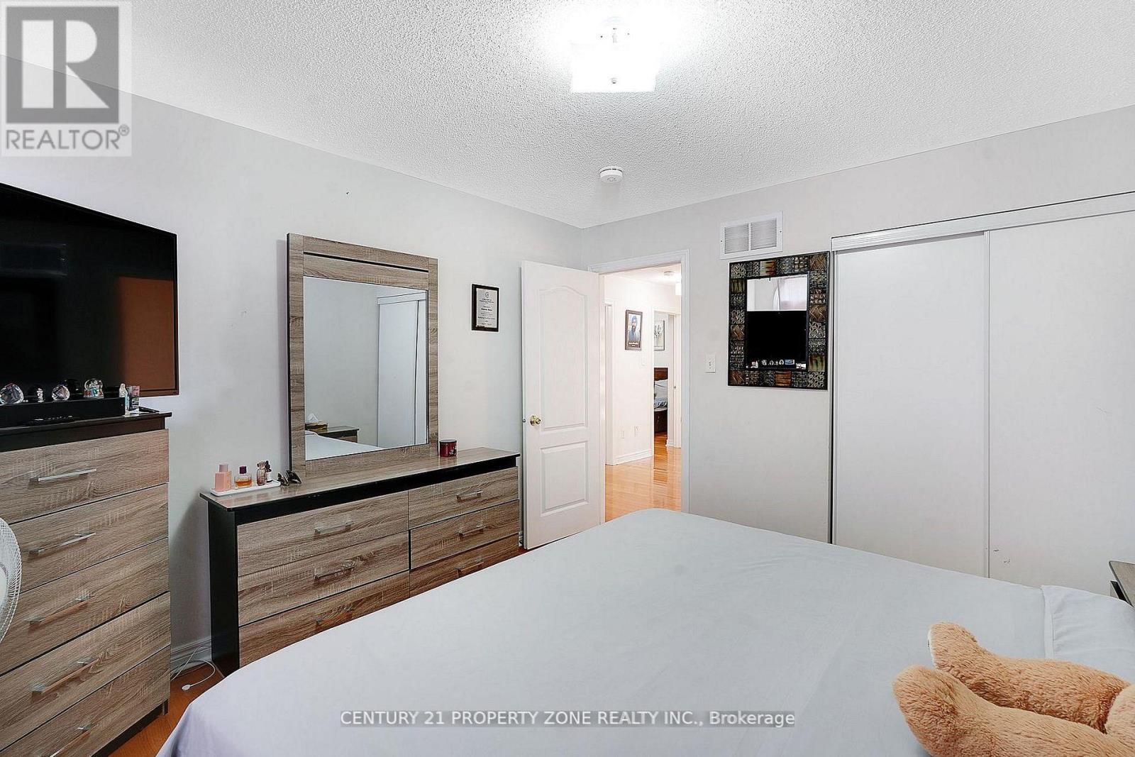 19 Bellcrest Road, Brampton, Ontario L6Y 2M7 - Photo 25 - W13523708