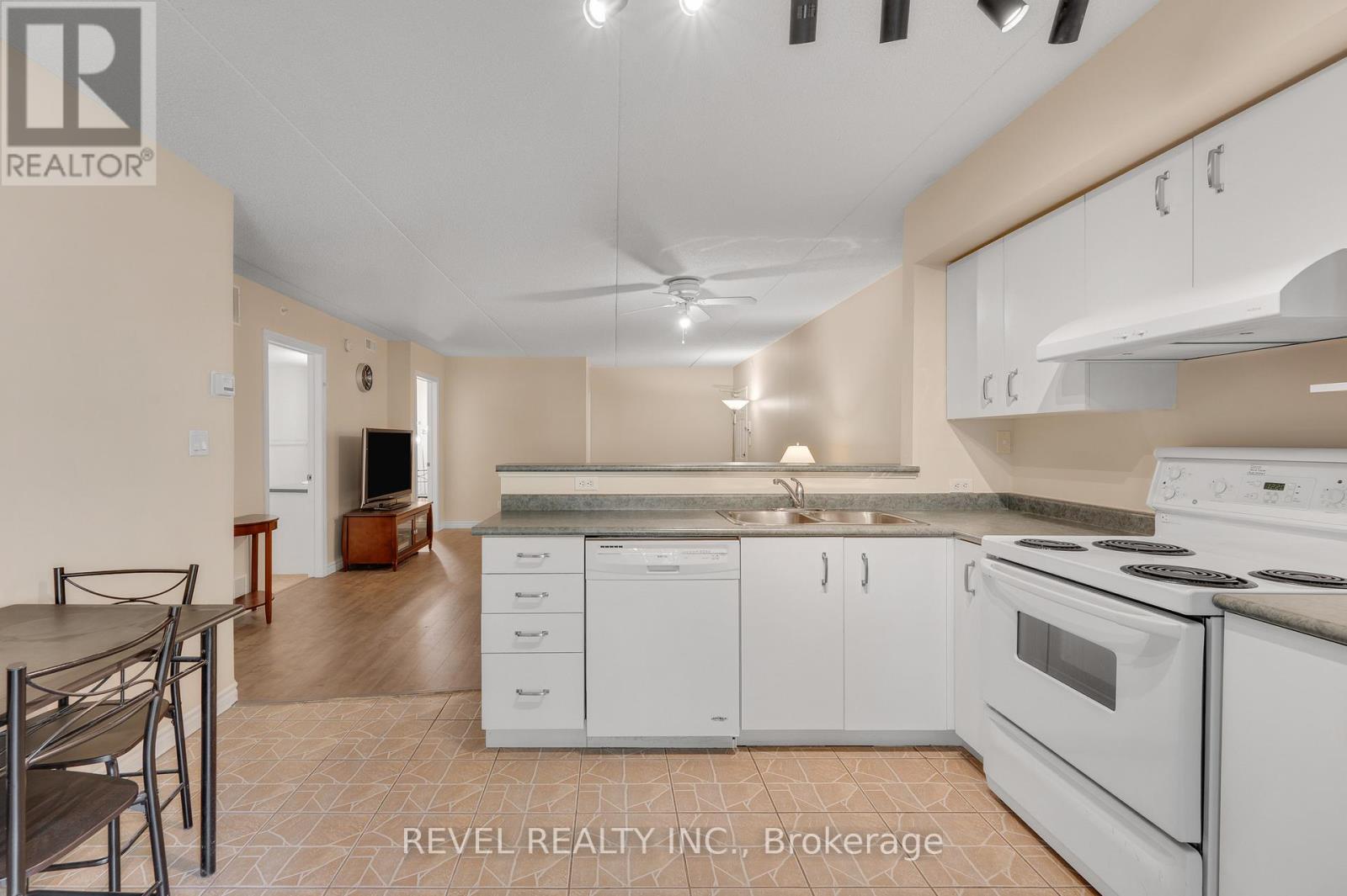 105 - 1441 Walker's Line, Burlington, Ontario  L7M 4P2 - Photo 10 - W13523738