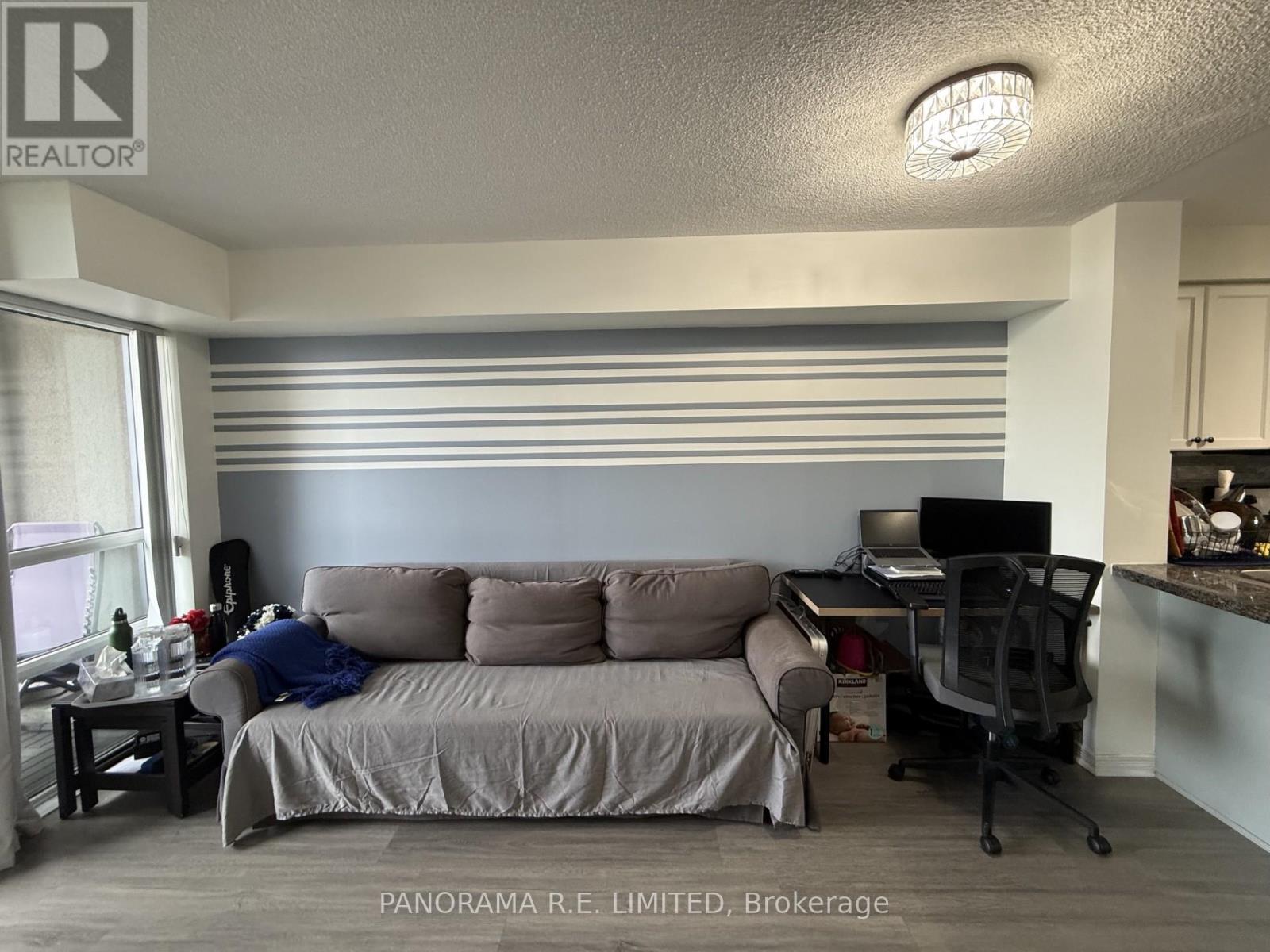 1701 - 3 Michael Power Place, Toronto, Ontario M9A 0A2 - Photo 4 - W13523742