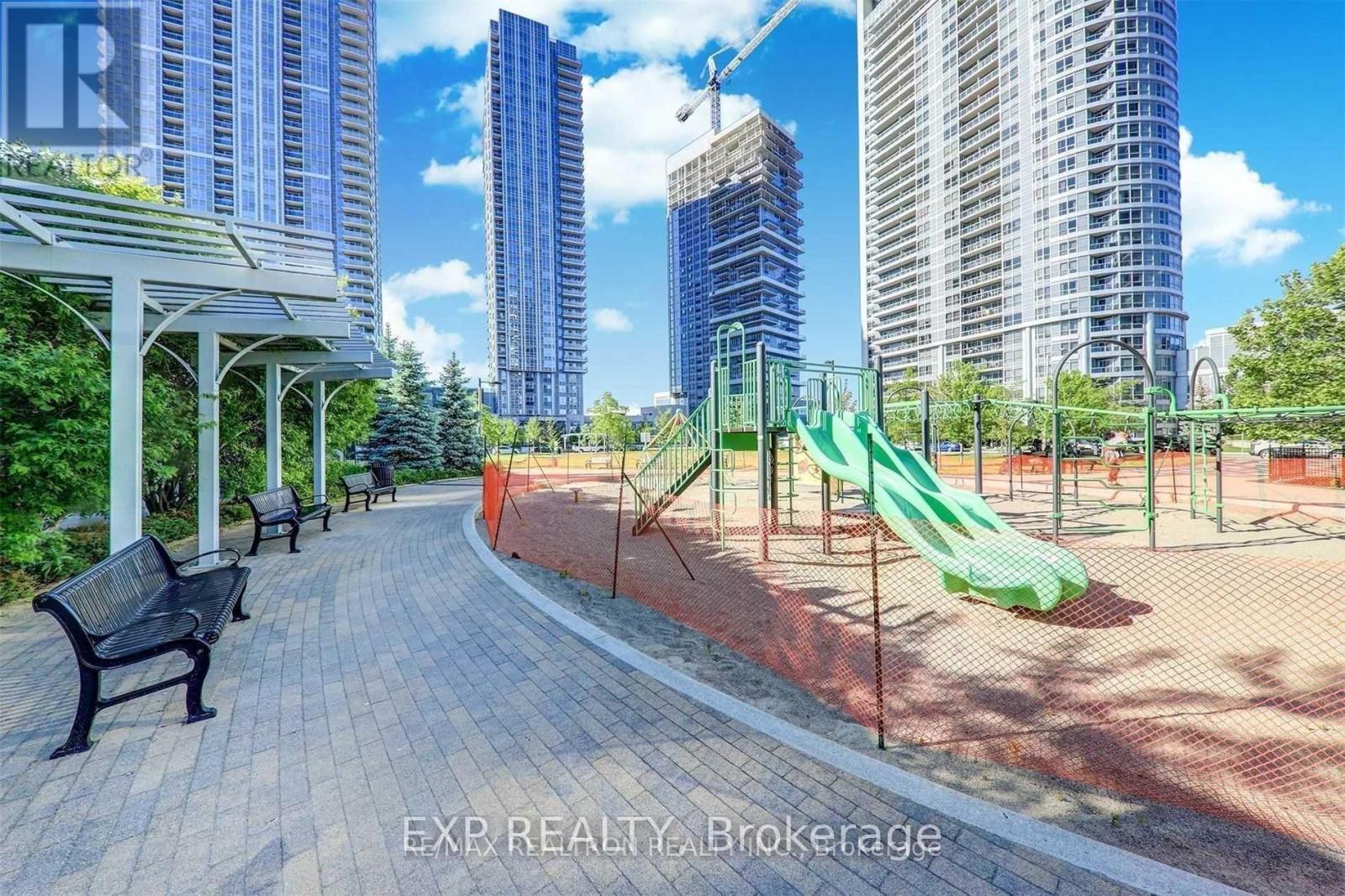 1107 - 255 Village Green Square, Toronto, Ontario  M1S 0L3 - Photo 3 - E13523766