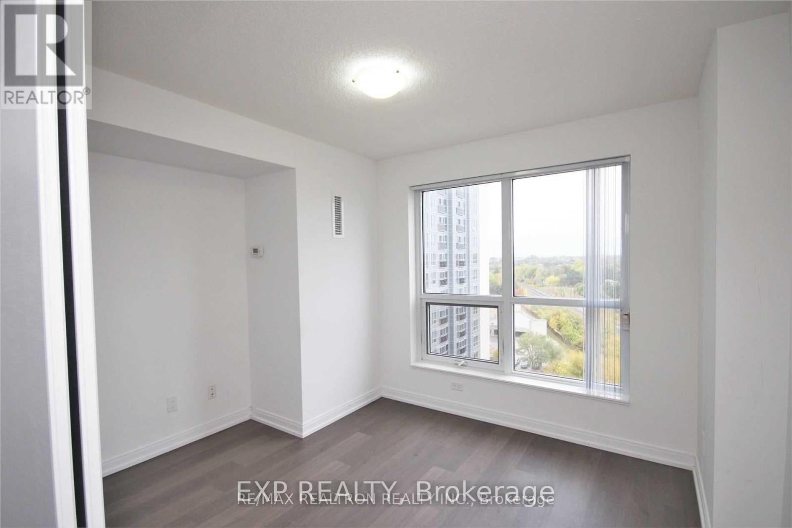 1107 - 255 Village Green Square, Toronto, Ontario  M1S 0L3 - Photo 7 - E13523766