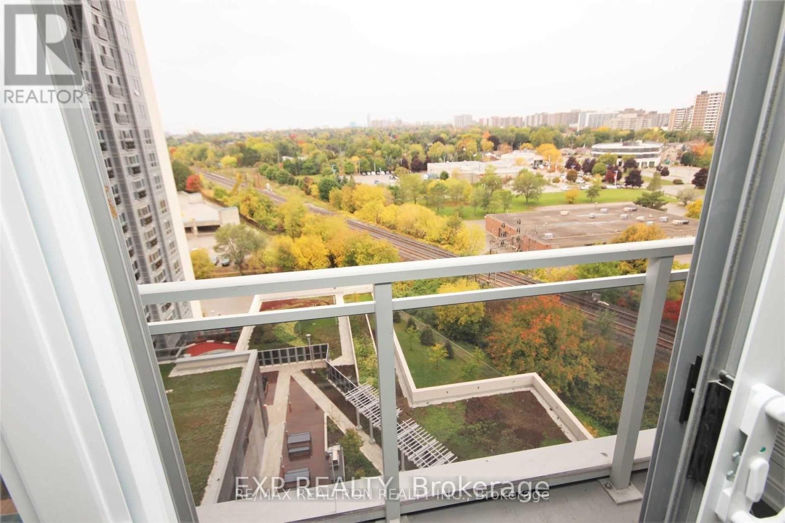 1107 - 255 Village Green Square, Toronto, Ontario  M1S 0L3 - Photo 8 - E13523766