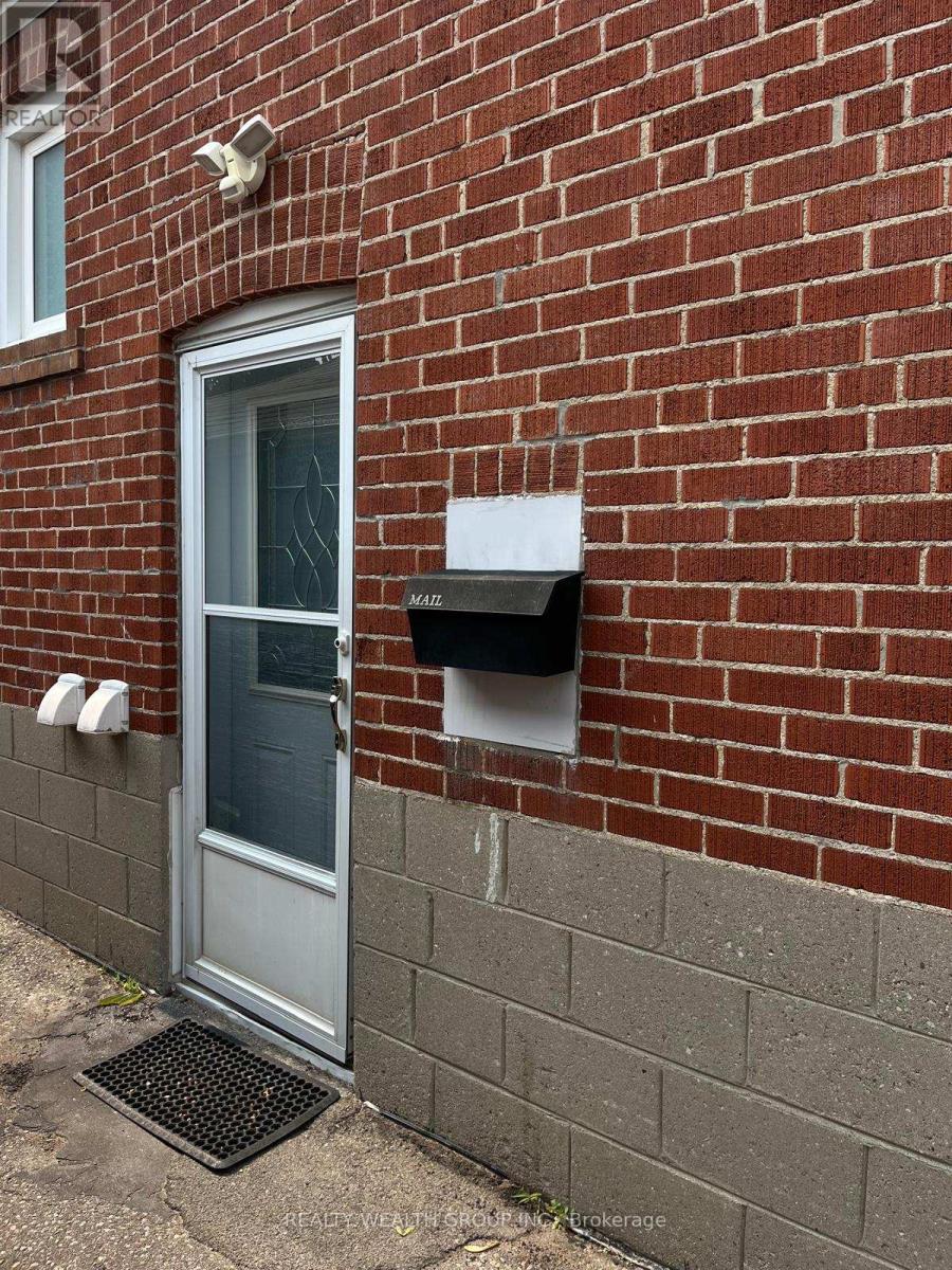 Bsmt - 22 Crosland Drive, Toronto, Ontario  M1R 4M8 - Photo 8 - E13523774