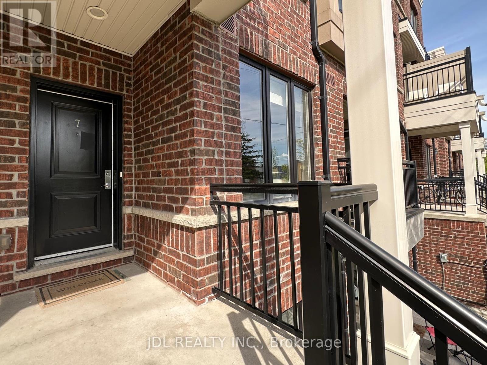 #7 - 10 Carnation Avenue, Toronto, Ontario  M8V 0B8 - Photo 2 - W13523756