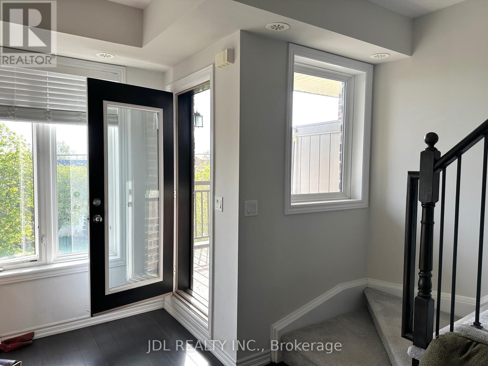 #7 - 10 Carnation Avenue, Toronto, Ontario  M8V 0B8 - Photo 6 - W13523756