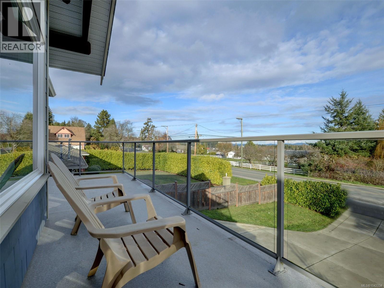 7224 East Saanich Rd, Central Saanich, British Columbia  V8M 1Y4 - Photo 2 - 1042334