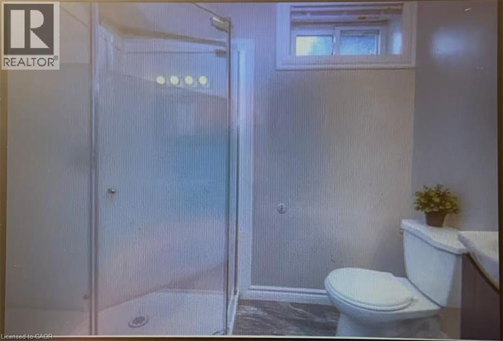 242 Cedarbrae Avenue Unit# B, Waterloo, Ontario  N2L 4S7 - Photo 11 - 40845225