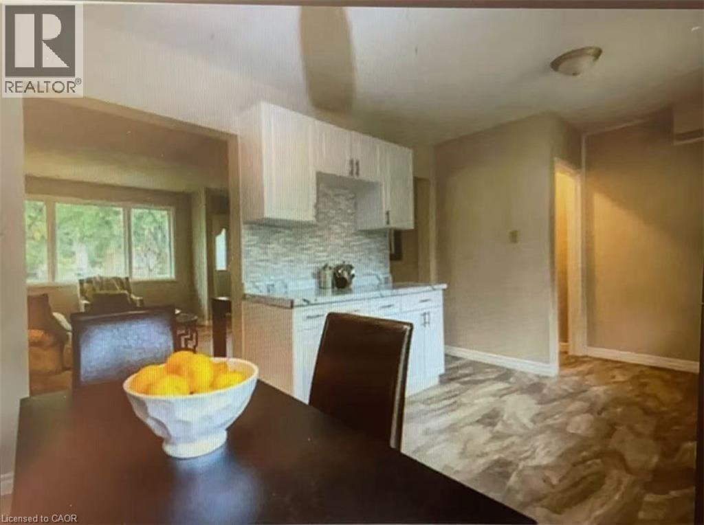 242 Cedarbrae Avenue Unit# B, Waterloo, Ontario  N2L 4S7 - Photo 4 - 40845225