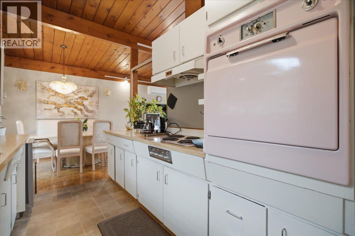 2206 Pinecrest Avenue, Coquitlam, British Columbia  V3J 6T6 - Photo 27 - R3142752
