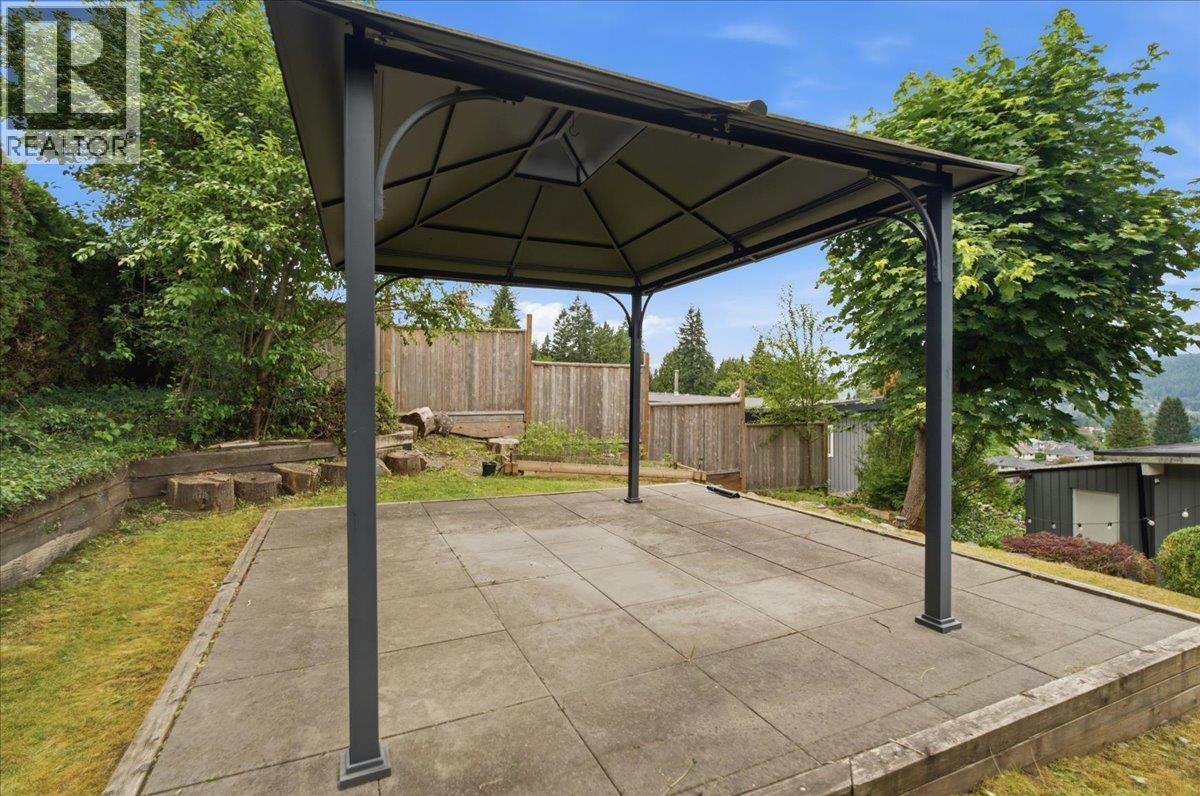 2206 Pinecrest Avenue, Coquitlam, British Columbia  V3J 6T6 - Photo 38 - R3142752