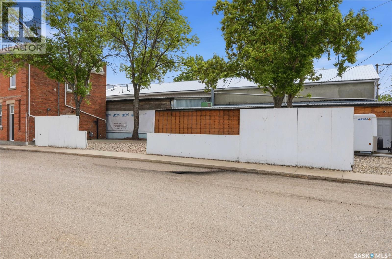 418 Main Street, Gravelbourg, Saskatchewan  S0H 1X0 - Photo 51 - SK026817
