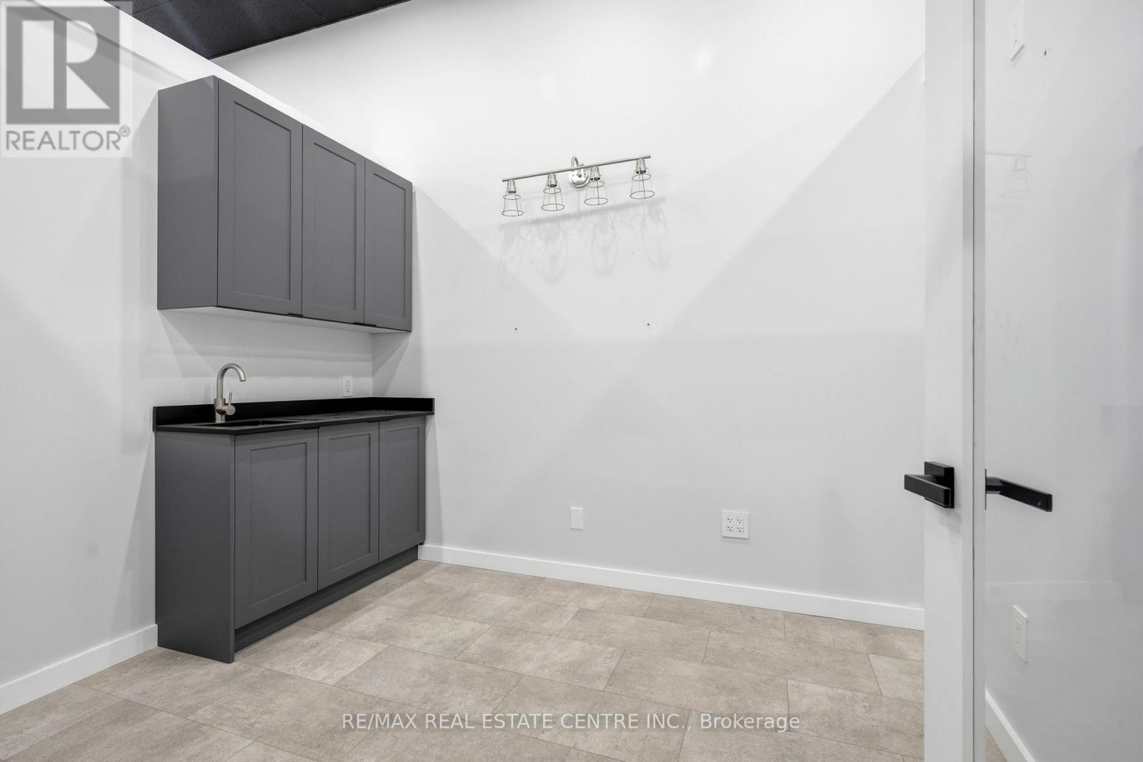 103 - 45 Wyndham Street N, Guelph, Ontario N1H 4E4 - Photo 18 - X13523828