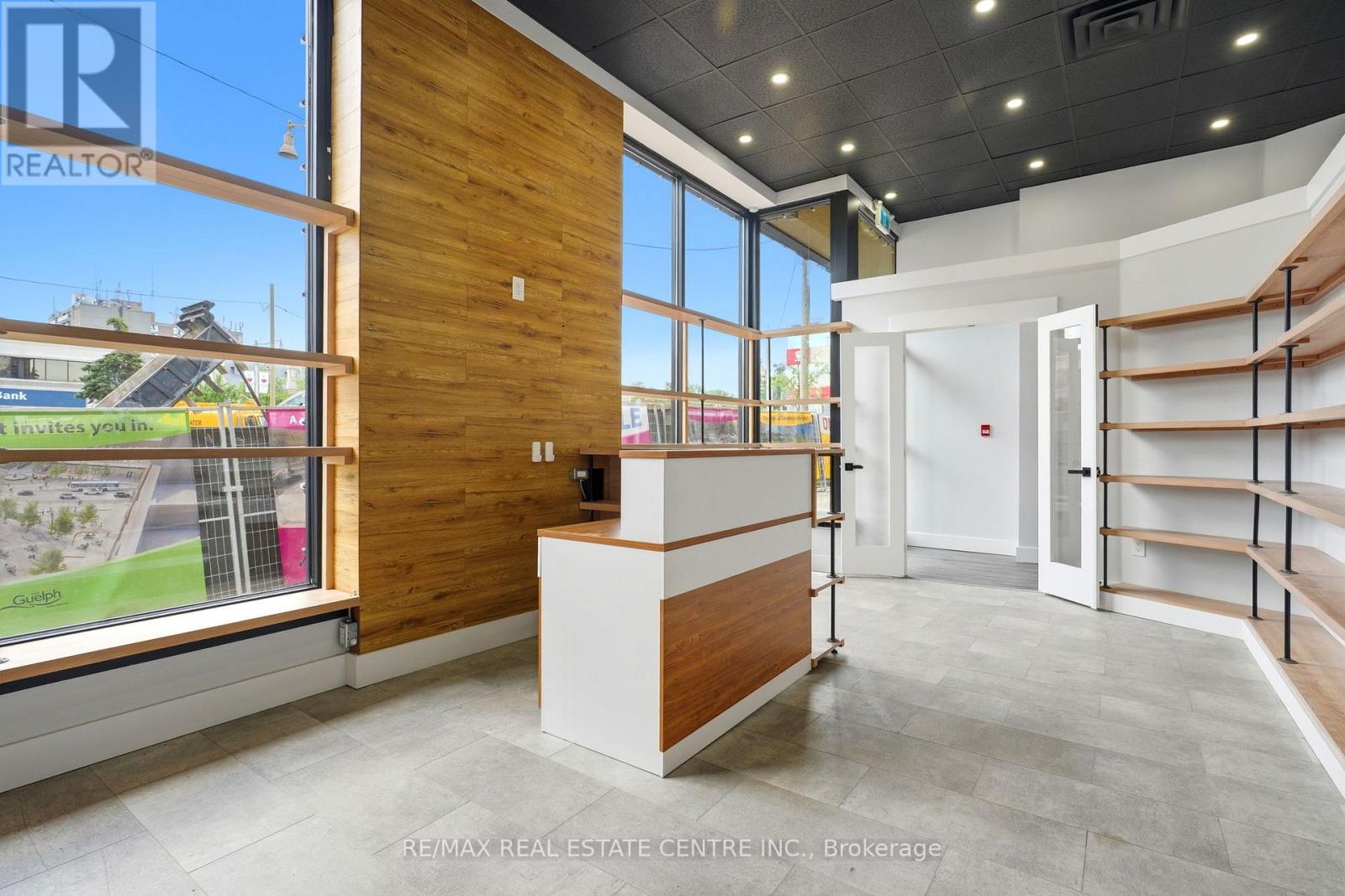 103 - 45 Wyndham Street N, Guelph, Ontario N1H 4E4 - Photo 2 - X13523828