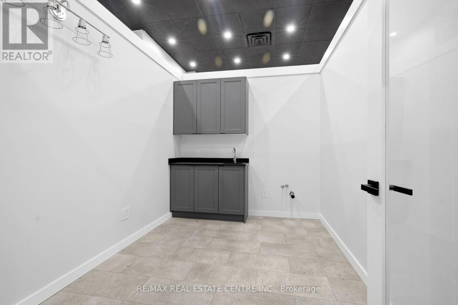 103 - 45 Wyndham Street N, Guelph, Ontario N1H 4E4 - Photo 23 - X13523828