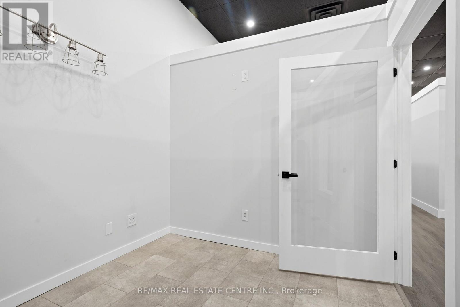 103 - 45 Wyndham Street N, Guelph, Ontario N1H 4E4 - Photo 34 - X13523828