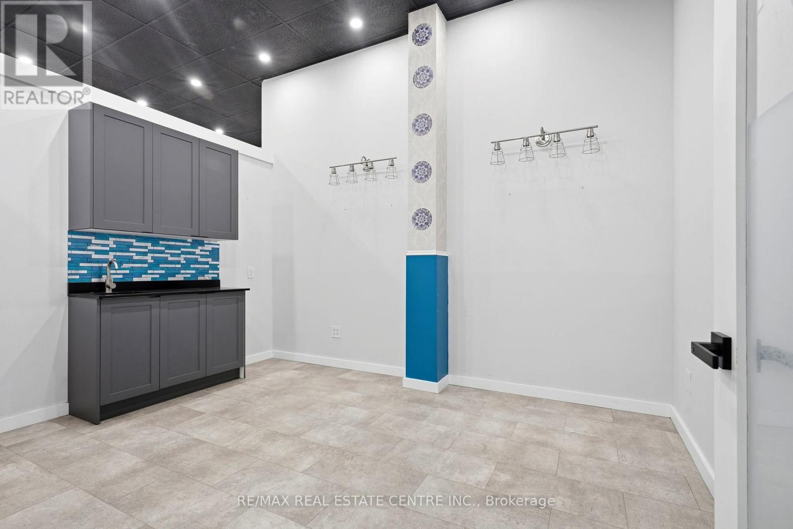 103 - 45 Wyndham Street N, Guelph, Ontario N1H 4E4 - Photo 37 - X13523828