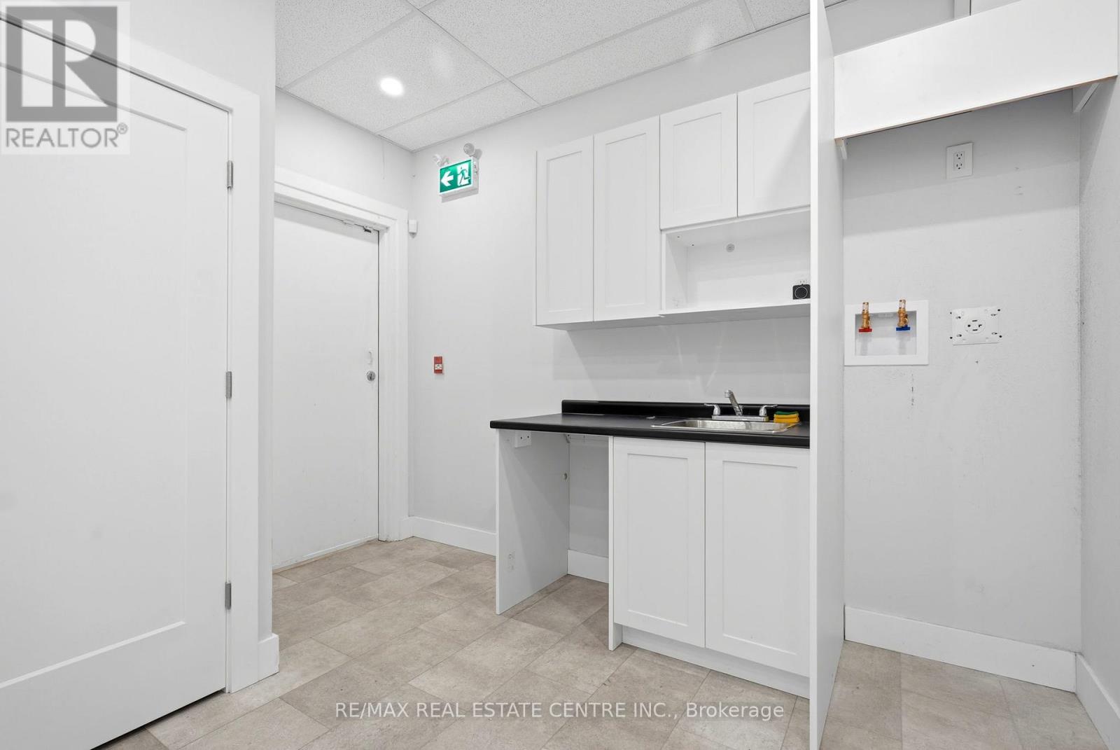 103 - 45 Wyndham Street N, Guelph, Ontario N1H 4E4 - Photo 40 - X13523828