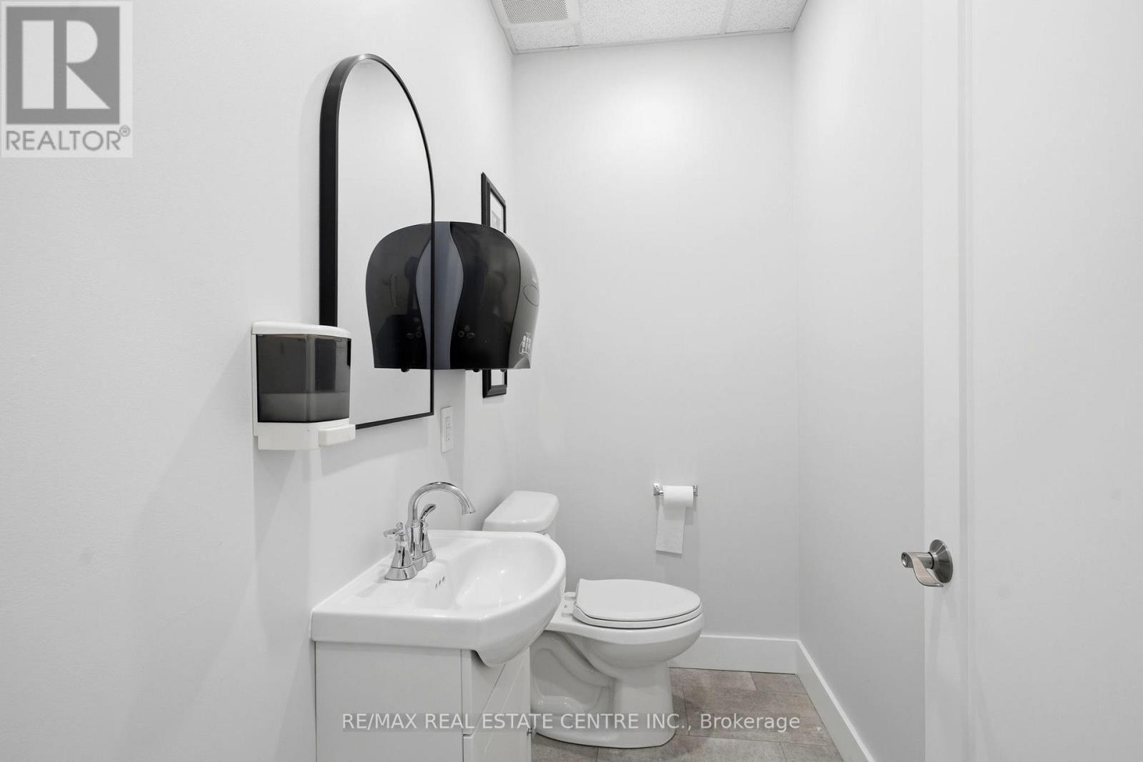 103 - 45 Wyndham Street N, Guelph, Ontario N1H 4E4 - Photo 42 - X13523828
