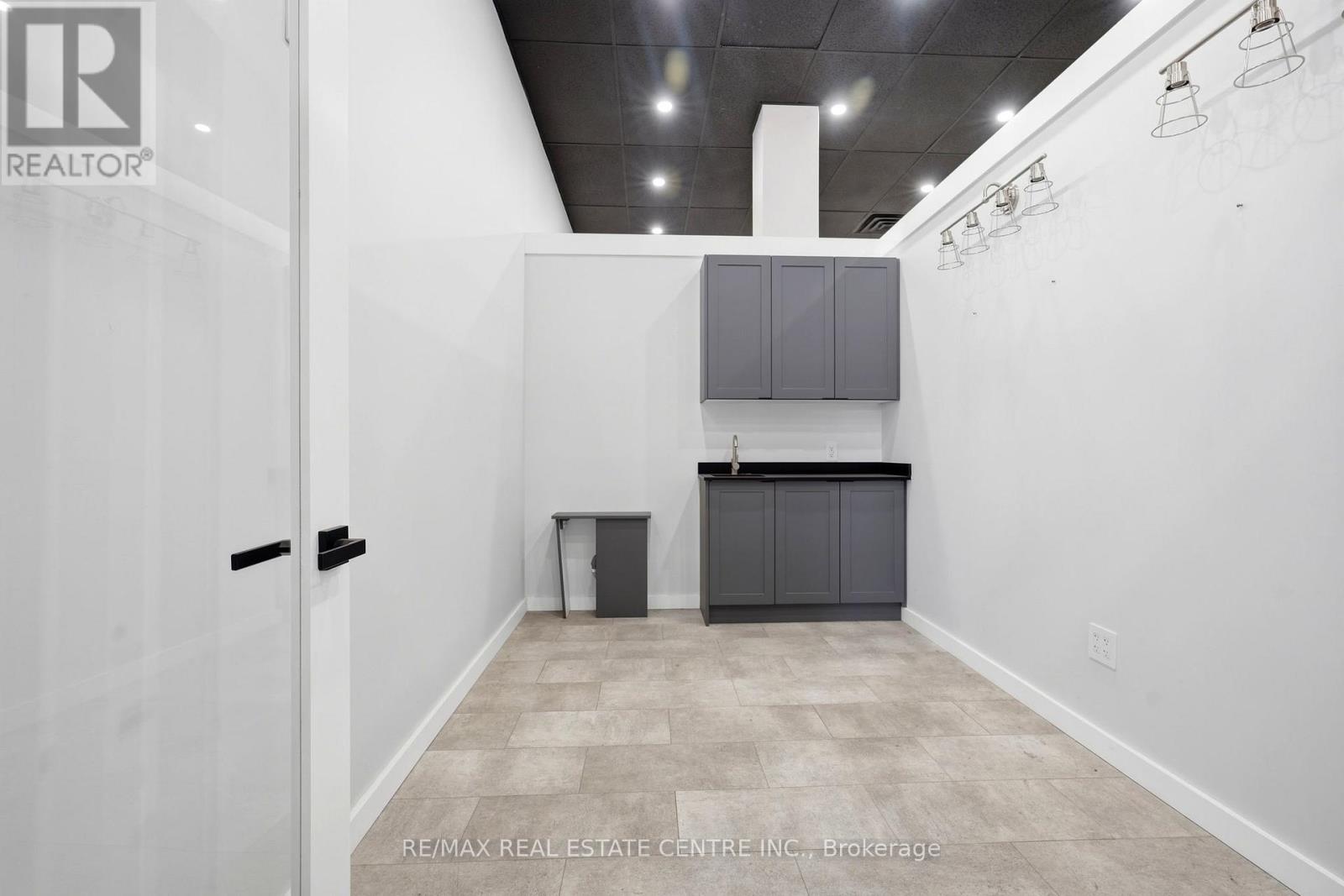 103 - 45 Wyndham Street N, Guelph, Ontario N1H 4E4 - Photo 6 - X13523828