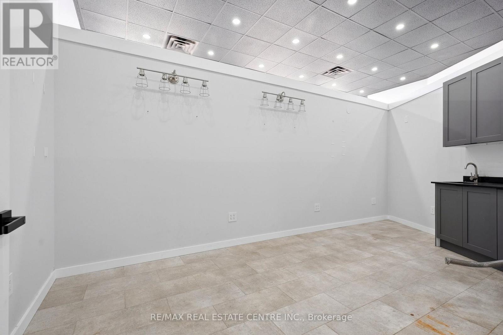103 - 45 Wyndham Street N, Guelph, Ontario N1H 4E4 - Photo 8 - X13523828