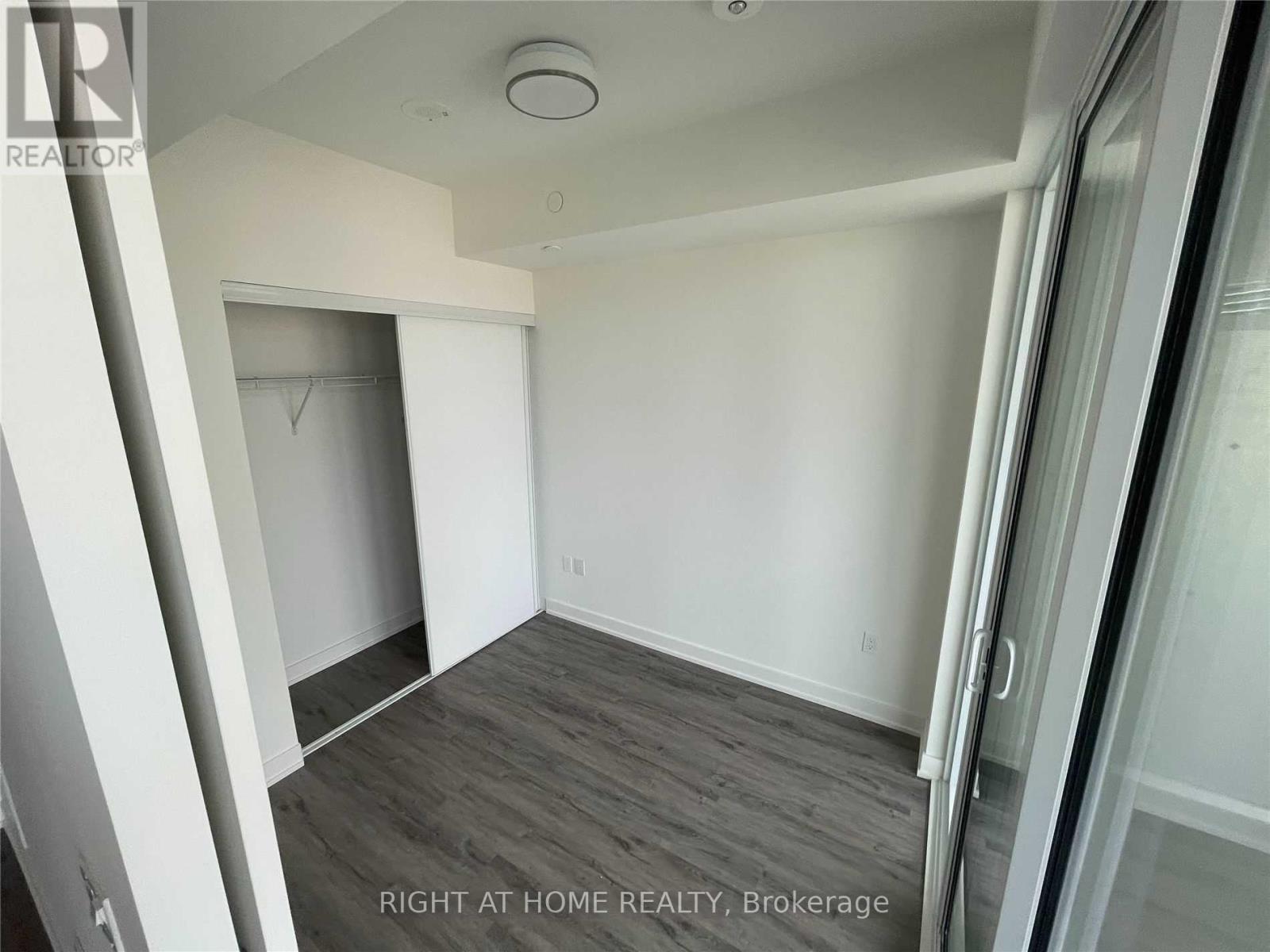 1307 - 15 Queens Quay E, Toronto, Ontario  M5E 0A4 - Photo 6 - C13523874