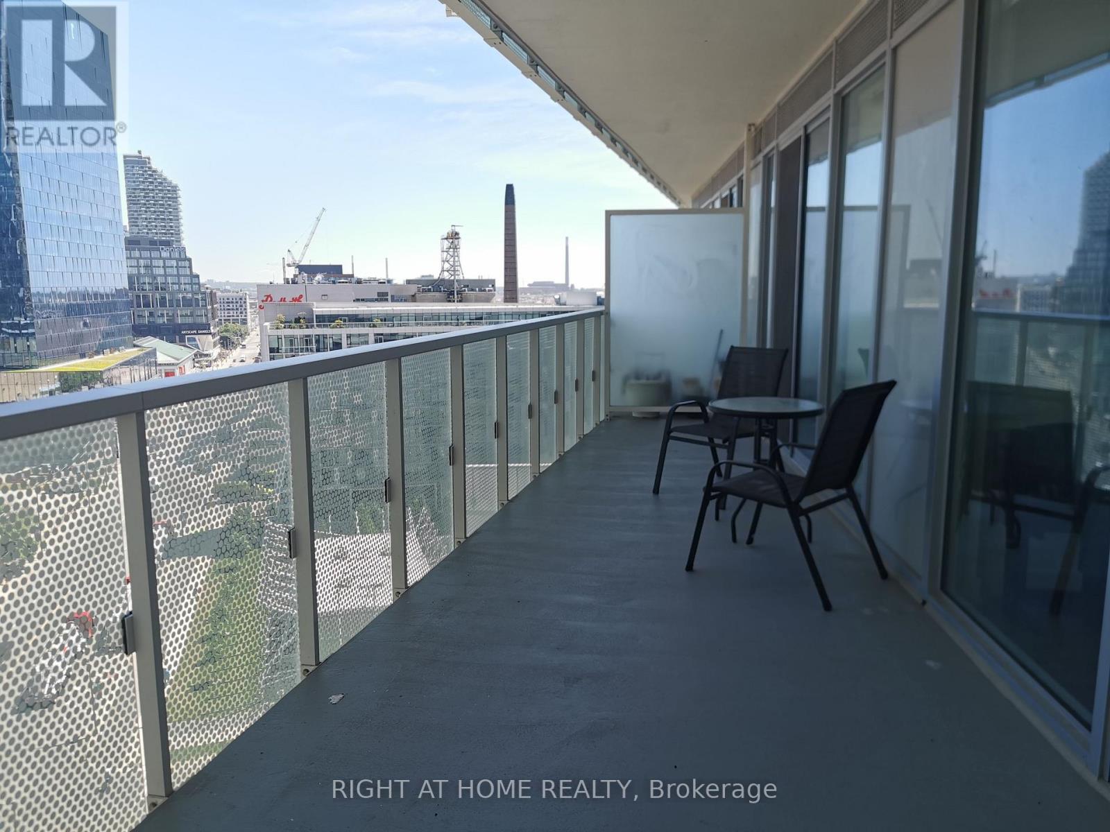 1307 - 15 Queens Quay E, Toronto, Ontario  M5E 0A4 - Photo 9 - C13523874