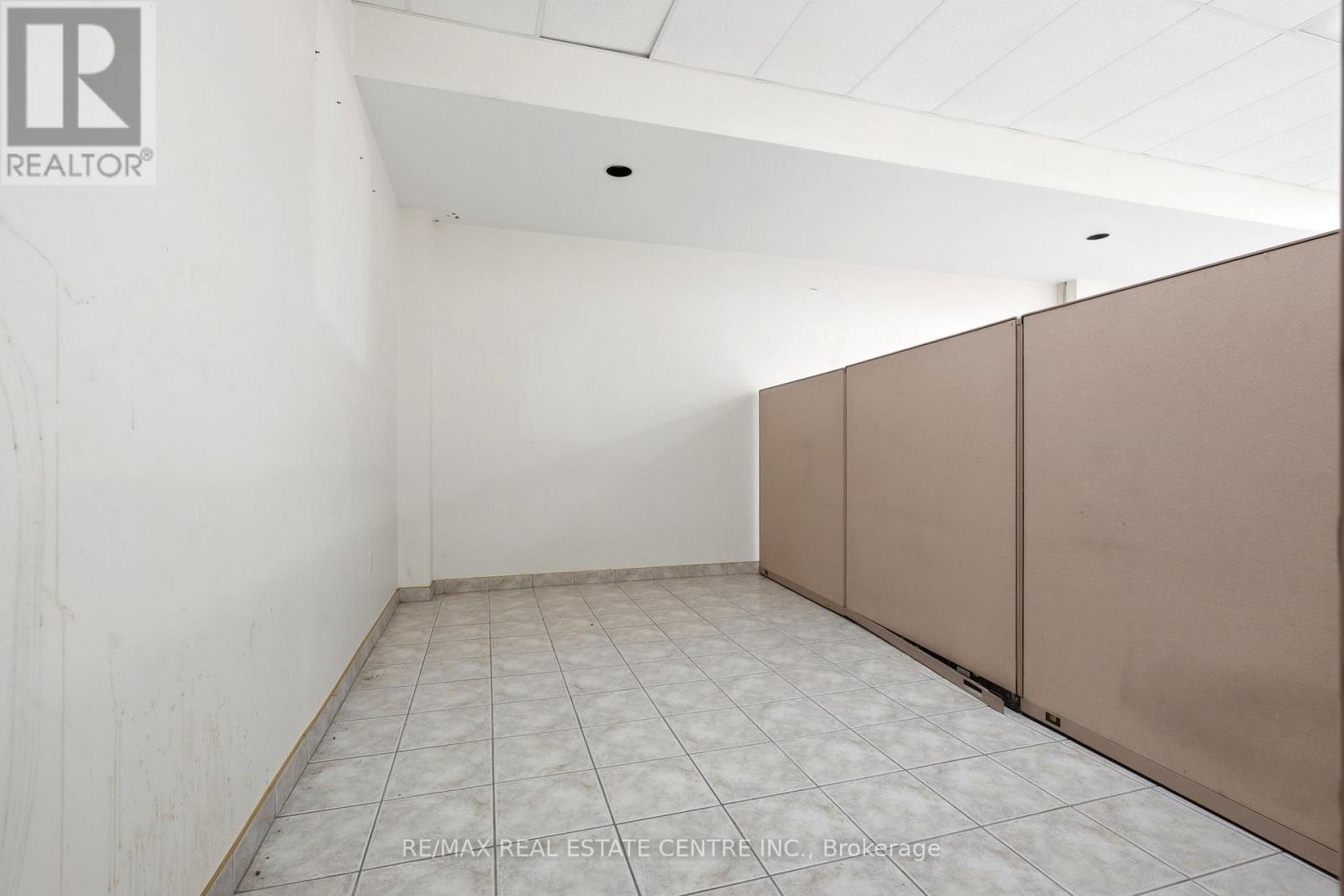 B1 - 45 Wyndham Street N, Guelph, Ontario  N1H 4E4 - Photo 12 - X13523878