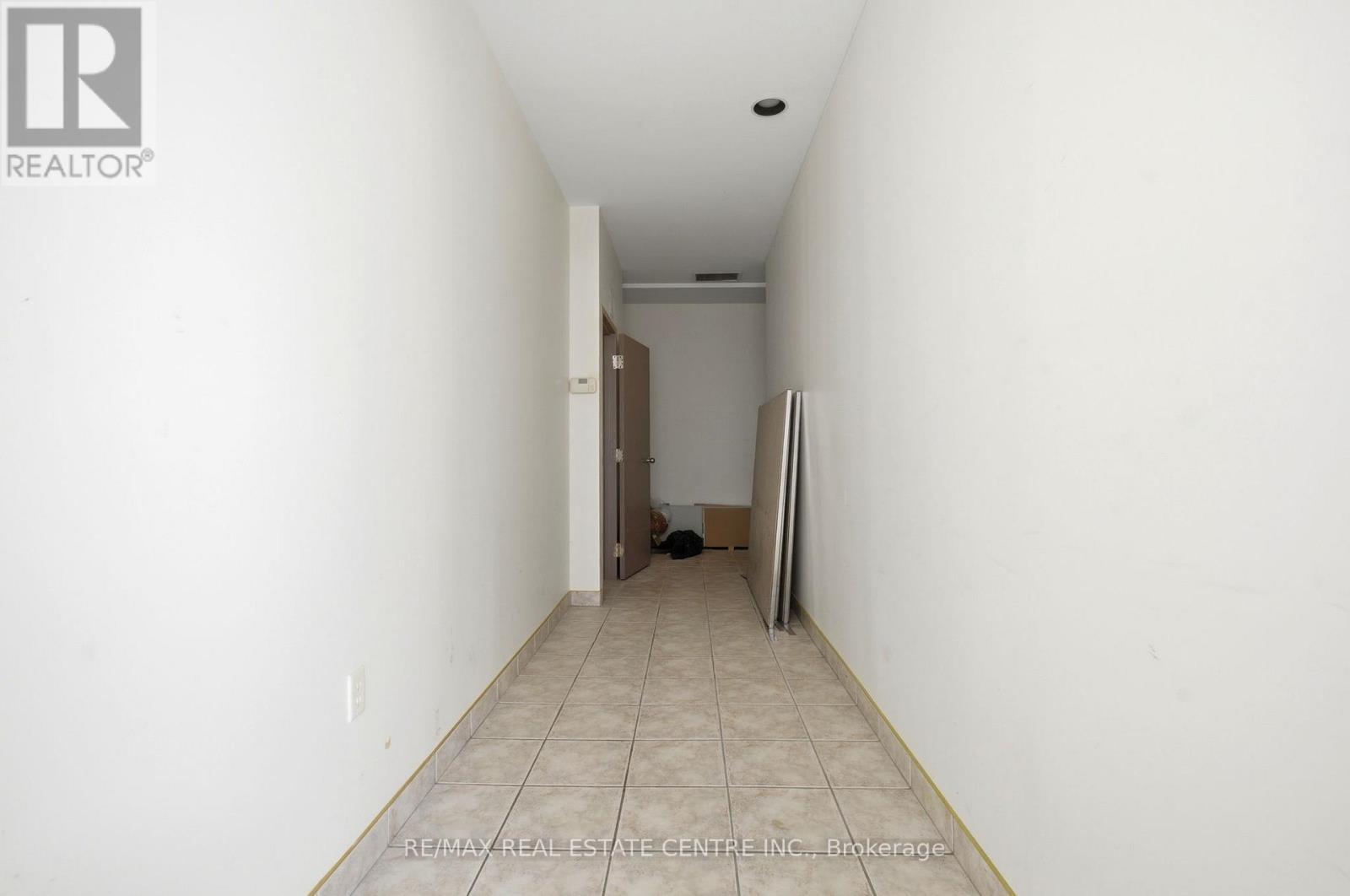 B1 - 45 Wyndham Street N, Guelph, Ontario  N1H 4E4 - Photo 16 - X13523878