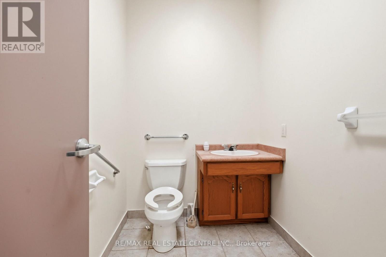 B1 - 45 Wyndham Street N, Guelph, Ontario  N1H 4E4 - Photo 20 - X13523878