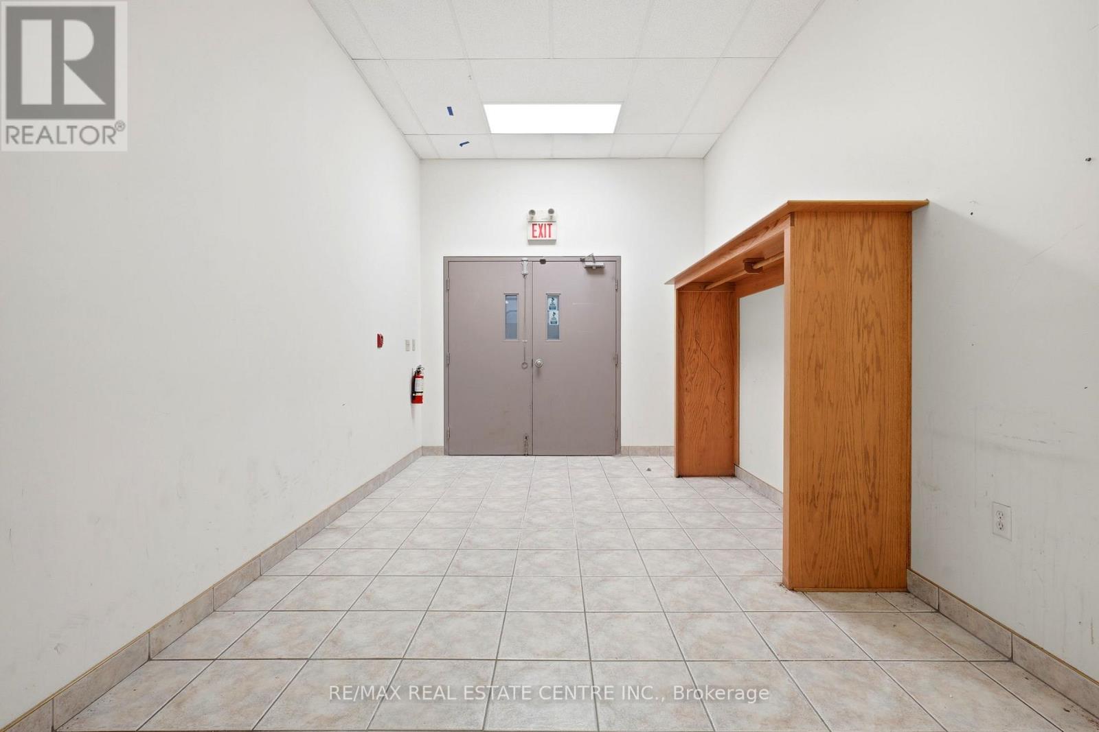 B1 - 45 Wyndham Street N, Guelph, Ontario  N1H 4E4 - Photo 3 - X13523878