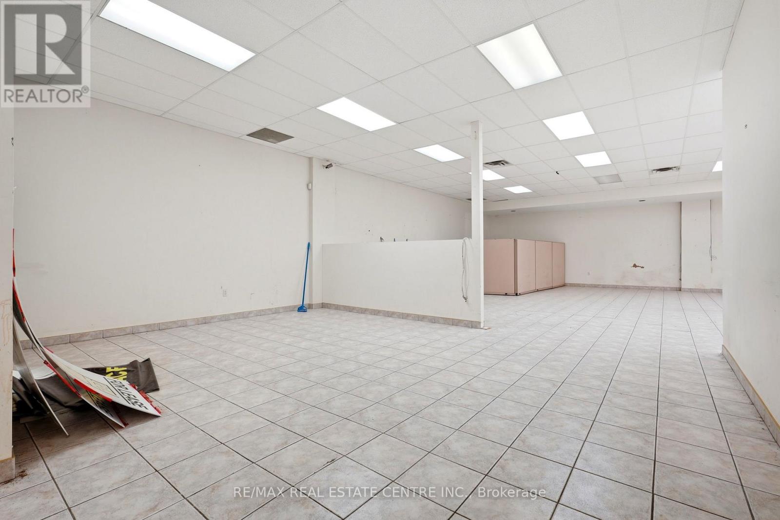 B1 - 45 Wyndham Street N, Guelph, Ontario  N1H 4E4 - Photo 4 - X13523878