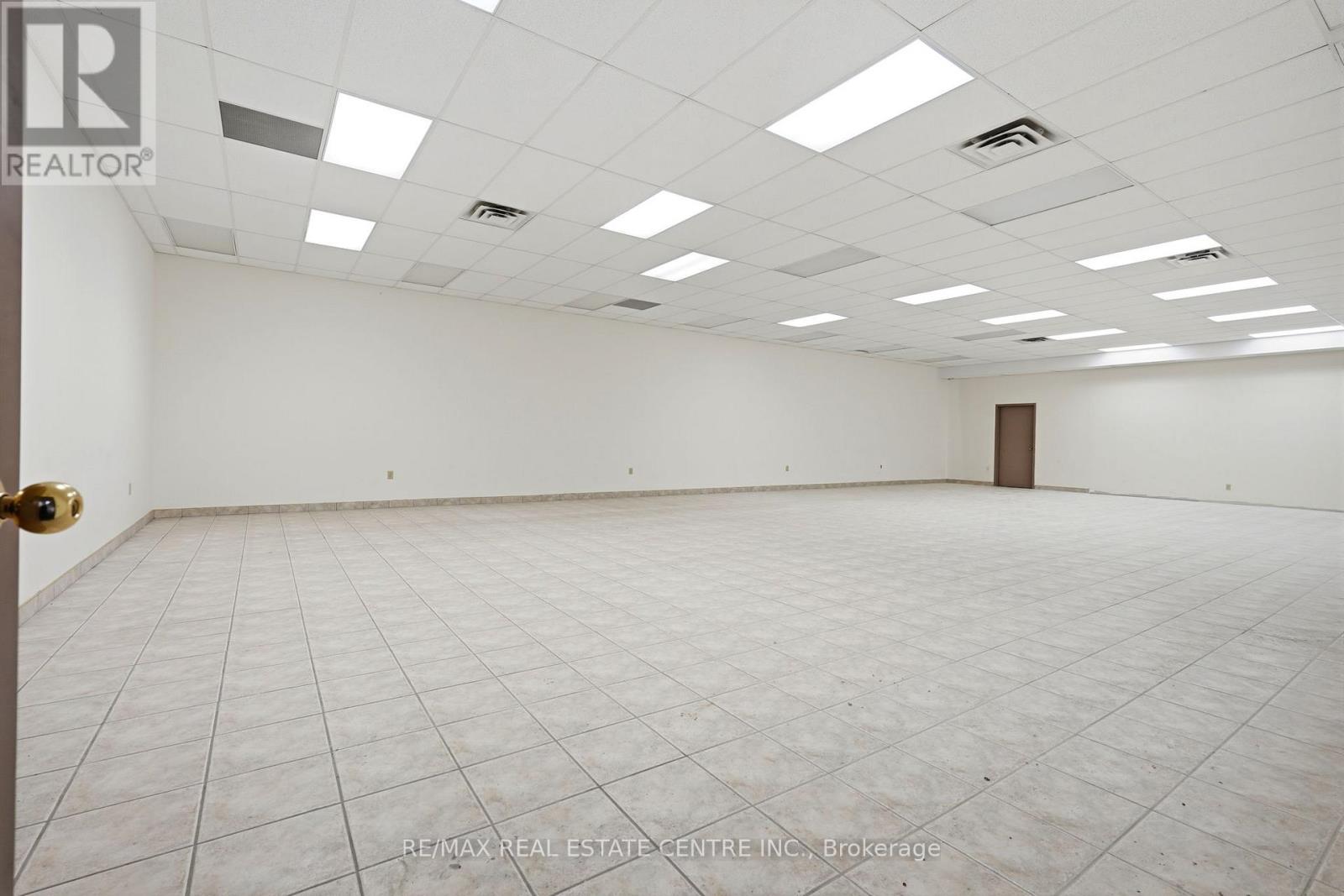 B3 - 45 WYNDHAM STREET N, Guelph, Ontario