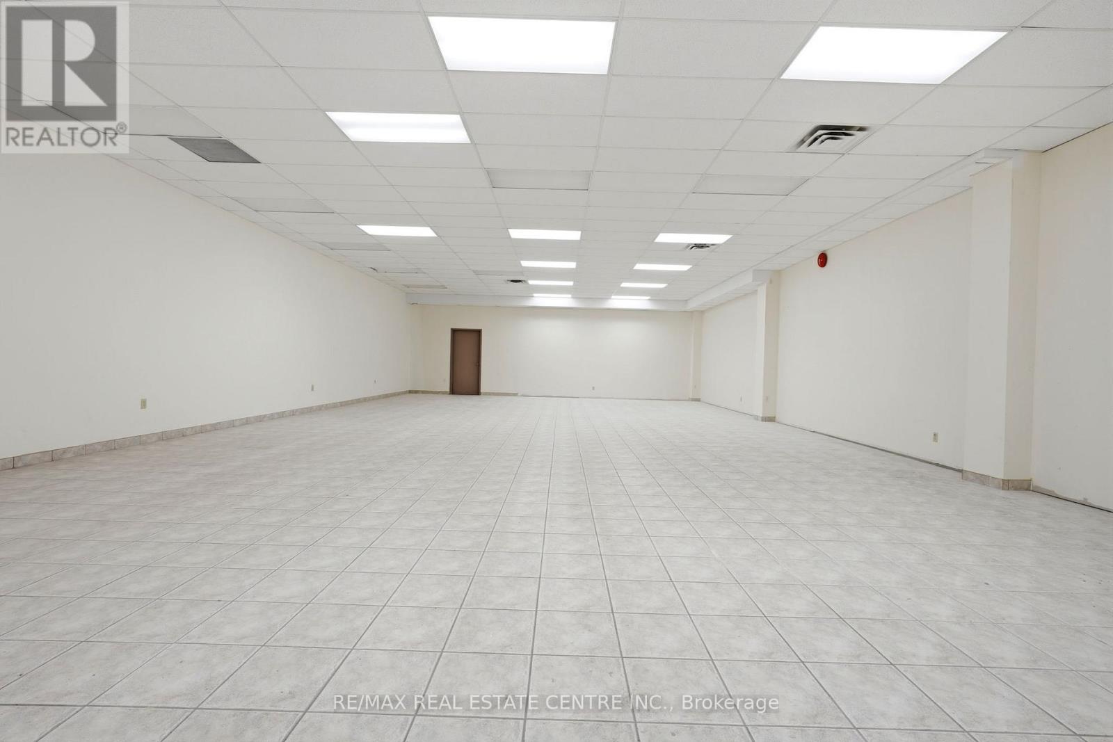 B3 - 45 Wyndham Street N, Guelph, Ontario  N1H 4E4 - Photo 2 - X13523880