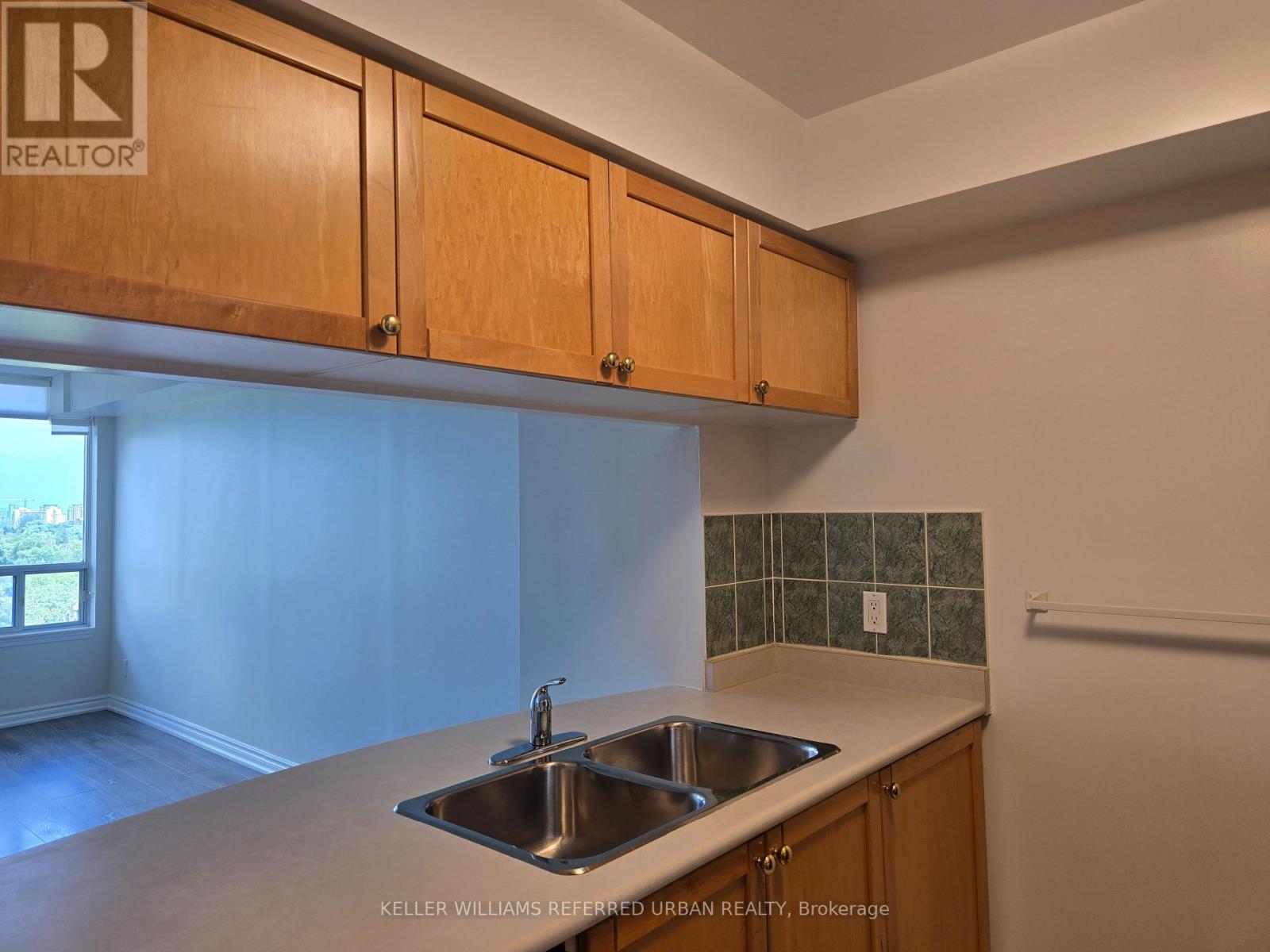 810 - 8 Hillcrest Avenue, Toronto, Ontario  M2N 6Y6 - Photo 10 - C13523902