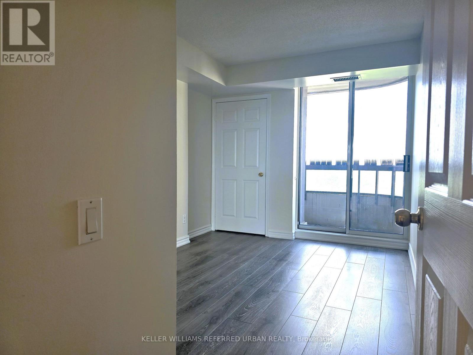 810 - 8 Hillcrest Avenue, Toronto, Ontario  M2N 6Y6 - Photo 15 - C13523902