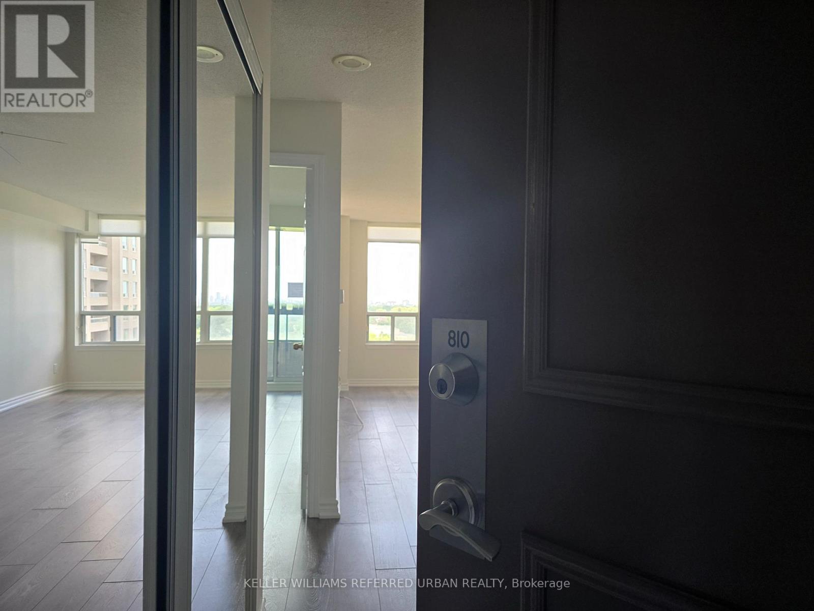 810 - 8 Hillcrest Avenue, Toronto, Ontario  M2N 6Y6 - Photo 6 - C13523902