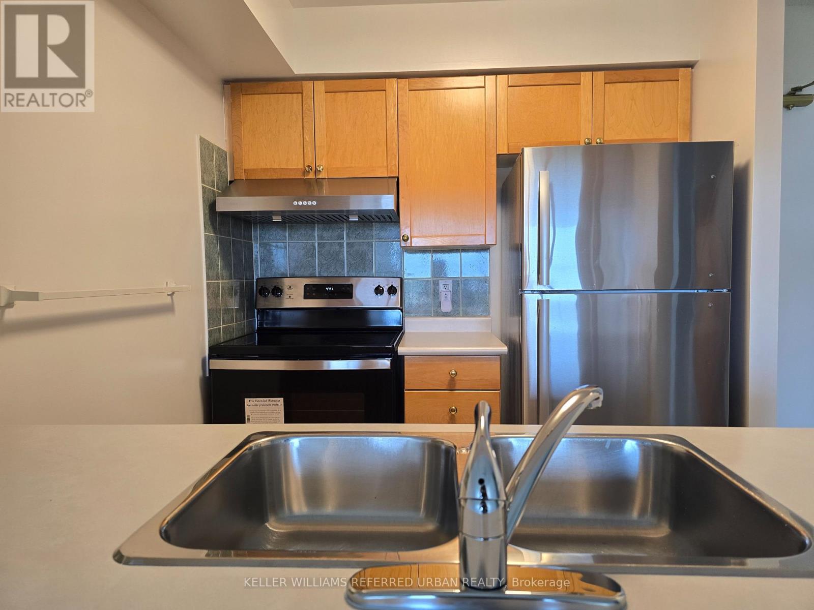 810 - 8 Hillcrest Avenue, Toronto, Ontario  M2N 6Y6 - Photo 8 - C13523902