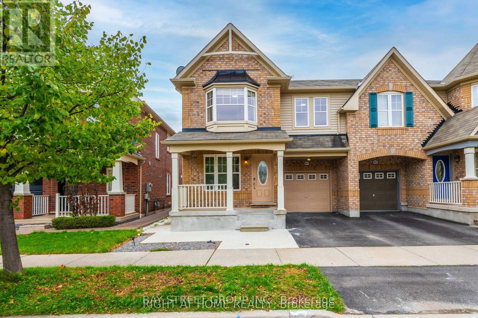 884 MCEWAN DRIVE, Milton, Ontario