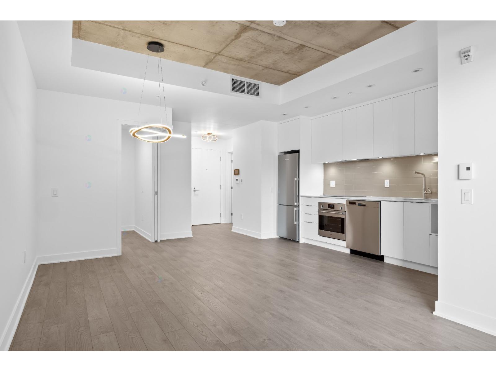 2355 Rue des Équinoxes|#201 Montréal (Saint-Laurent) Quebec Canada H4R0S2 3
