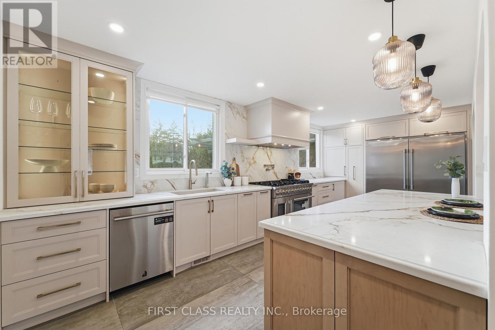 88 Dawn Hill Trail, Markham, Ontario  L3T 3B3 - Photo 7 - N13523988