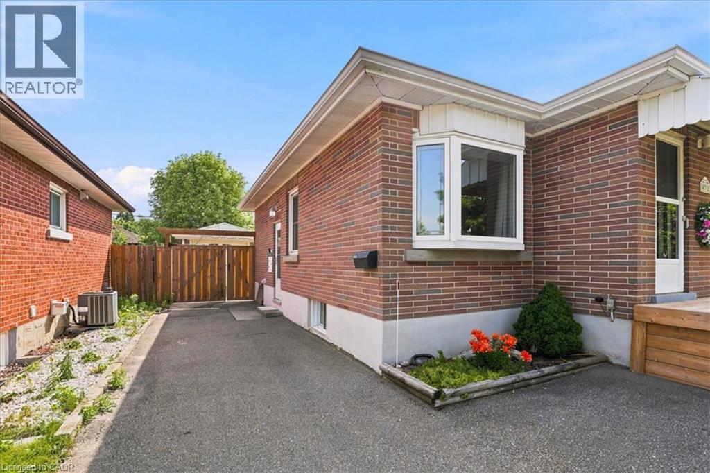 472 Highland Road E, Kitchener, Ontario  N2M 3W7 - Photo 4 - 40843855