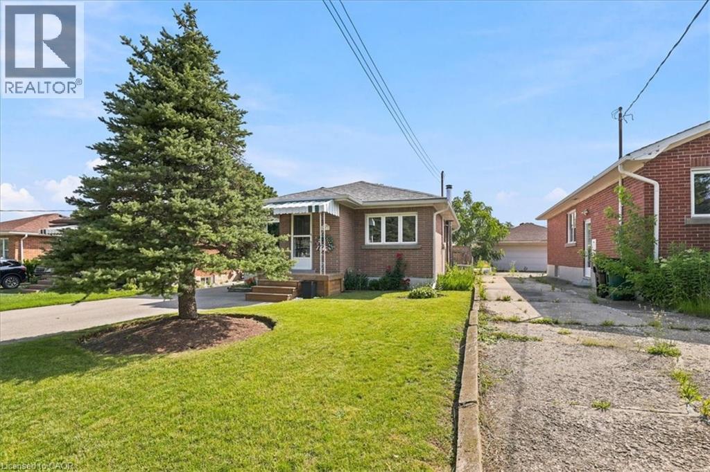 472 Highland Road E, Kitchener, Ontario  N2M 3W7 - Photo 3 - 40843855