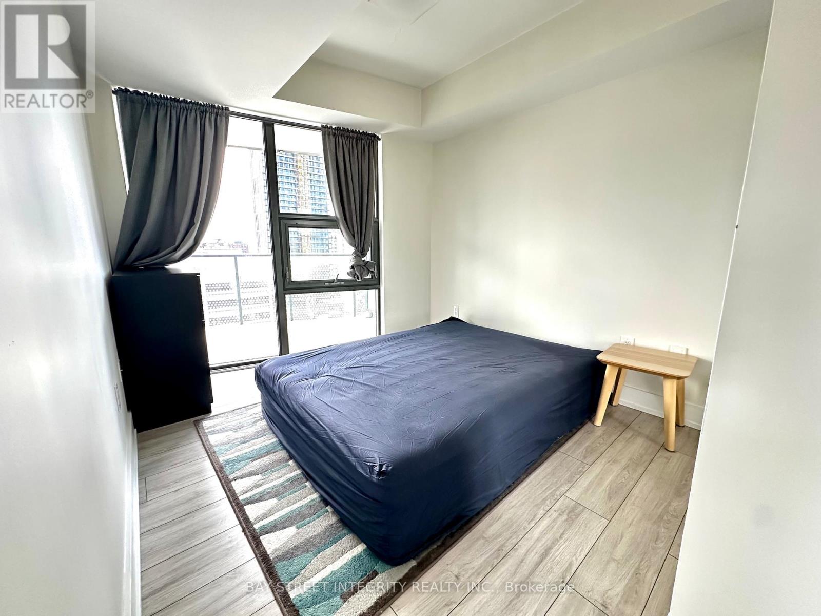 1111 - 11 Wellesley Street W, Toronto, Ontario  M4Y 0G4 - Photo 14 - C13516984