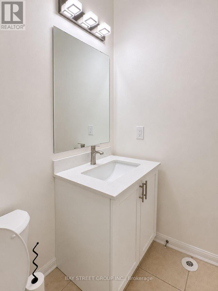 884 Mcewan Drive, Milton, Ontario  L9T 6P5 - Photo 11 - W13523890